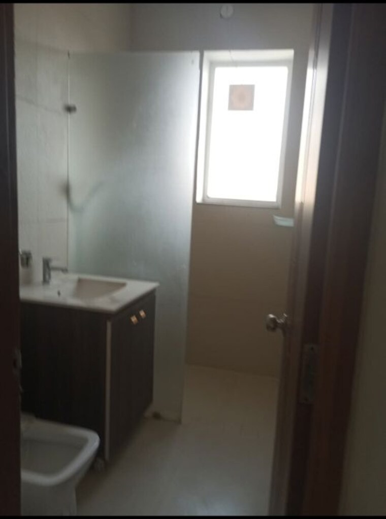 Bathroom, sector 35 3 Bedroom 4500 Sq.Ft. Builder Floor In Sector 35 Chandigarh 10027780