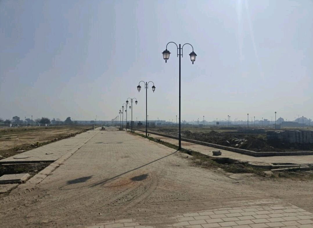 Plot For Sale in Sector 5 Wave City