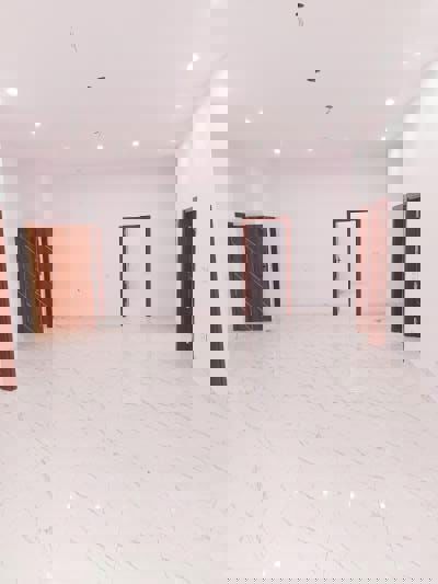 2 BHK 1300 Sq.Ft. Builder Floor in Dhavalgiri Apartment Sector 11