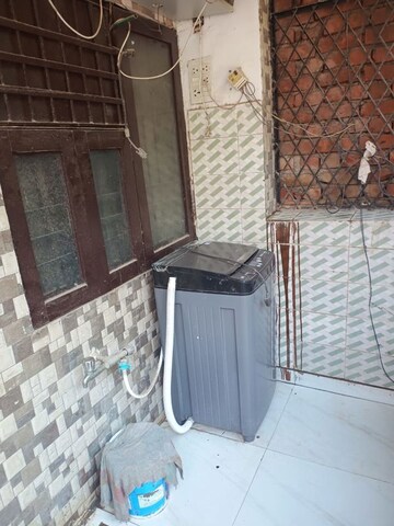 Bathroom in 1 BHK Builder Floor at Ardee City, Sector 52 – for Rent
