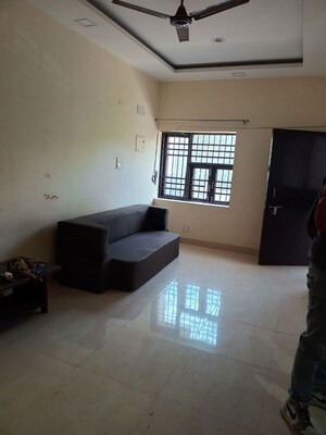 1 BHK Builder Floor For Rent in Ardee City, Sector 52