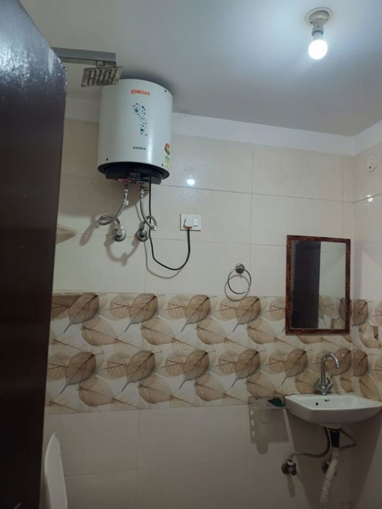 Bathroom, ardee-city 1 Bedroom 700 Sq.Ft. Builder Floor In Sector 52 Gurgaon 10027814