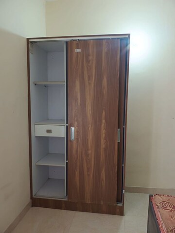 Furnished Amenities in 1 BHK Builder Floor at Ardee City, Sector 52 – for Rent