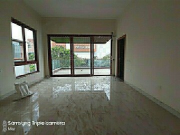 Room in 4 BHK Apartment at Ncc Misty woods, Yelahanka – for Rent