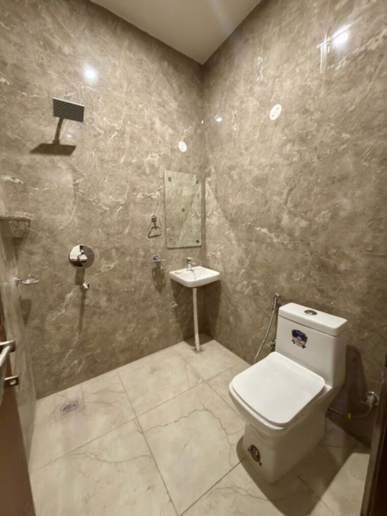 Bathroom, ardee-mall 1 Bedroom 650 Sq.Ft. Builder Floor In Sector 52 Gurgaon 10027820