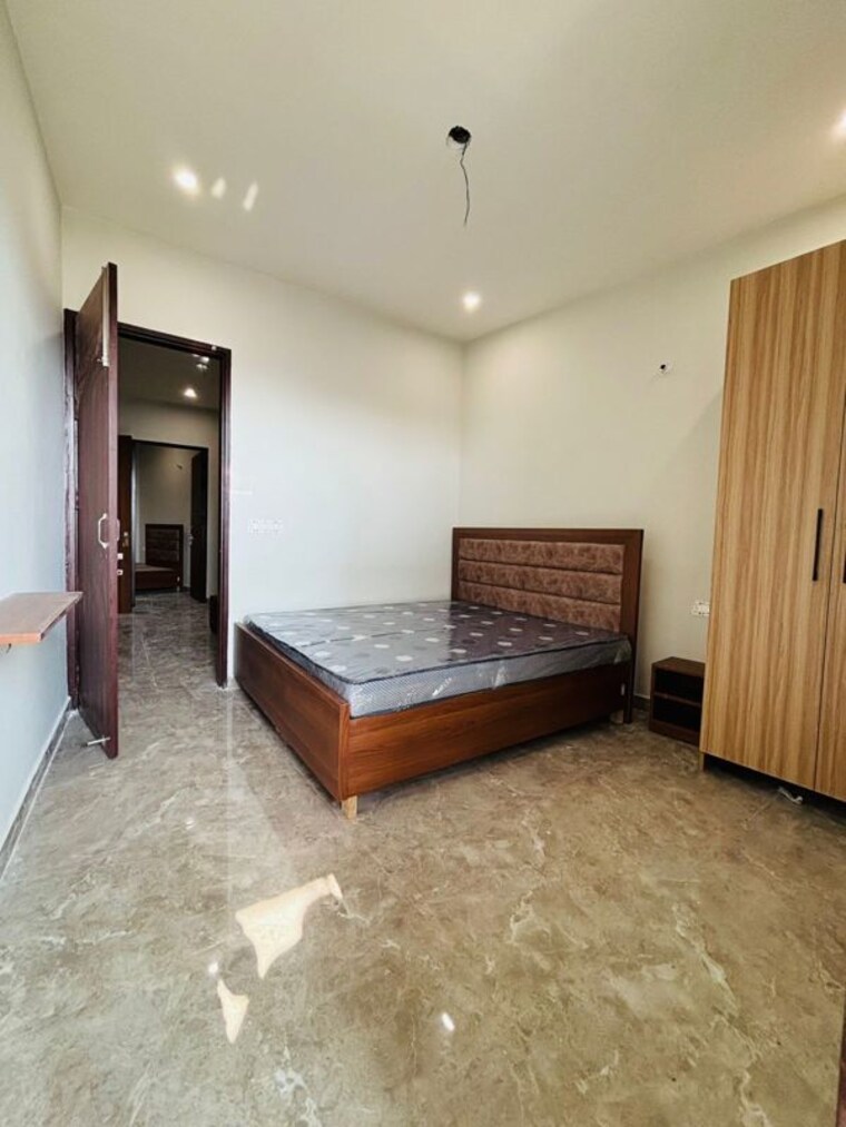 Room, ardee-mall 1 Bedroom 650 Sq.Ft. Builder Floor In Sector 52 Gurgaon 10027820