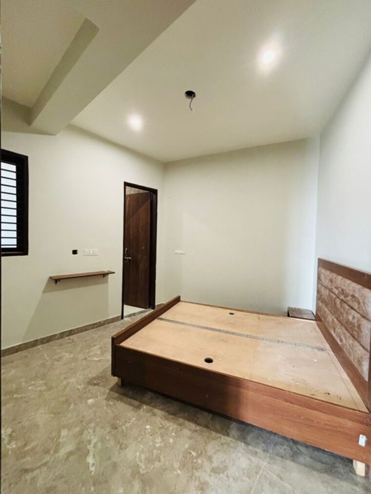 Room, ardee-mall 1 Bedroom 650 Sq.Ft. Builder Floor In Sector 52 Gurgaon 10027820