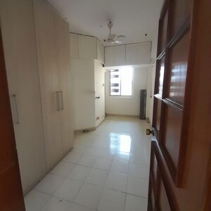 Bathroom in 2 BHK Apartment at Vinod Villa Worli, Worli Naka – for Rent