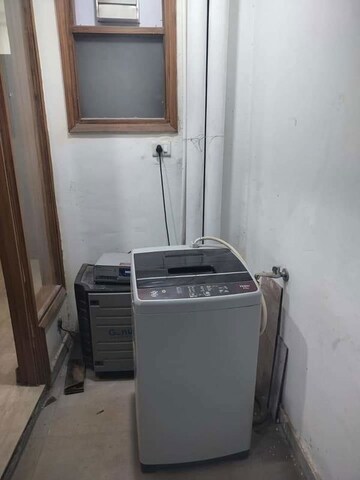 Bathroom in 3 BHK Builder Floor at MVL IPark, Sector 15 – for Rent