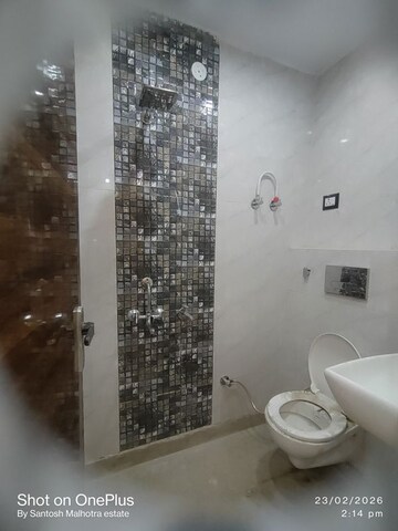 Master Bedroom in 2 BHK Builder Floor at Dwarka Mor – for Rent