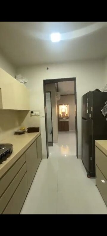 Furnished Amenities in 2 BHK Apartment at Sheth Avalon, Laxmi Nagar – for Rent