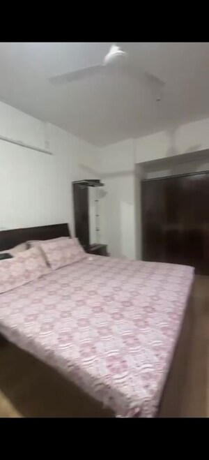 Bedroom in 2 BHK Apartment at Sheth Avalon, Laxmi Nagar – for Rent