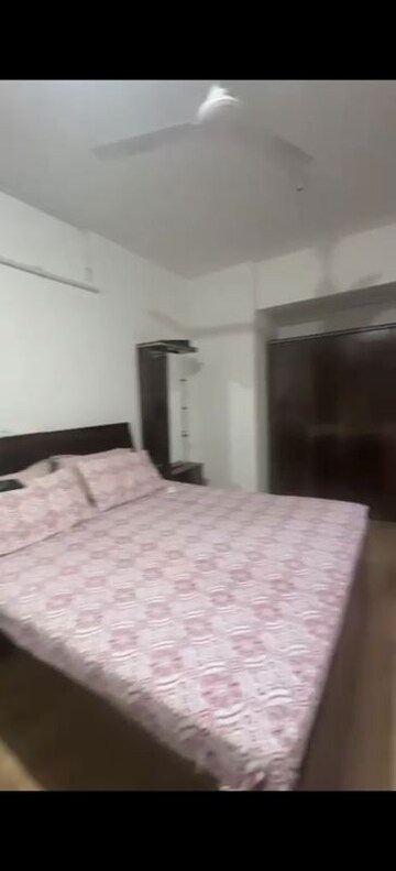 Bedroom in 2 BHK Apartment at Sheth Avalon, Laxmi Nagar – for Rent