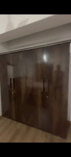 2 BHK + Extra Room Apartment For Rent in Sheth Avalon