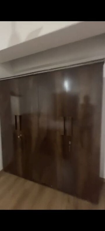 2 BHK Apartment For Rent in Sheth Avalon, Laxmi Nagar