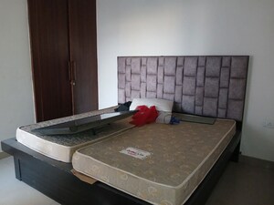 Bedroom in 2 BHK Apartment at JM Florence, Tech Zone 4 Greater Noida – for Rent