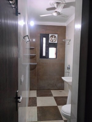 Bathroom in 2 BHK Builder Floor at Uday Arden 45, Sector 45 – for Rent