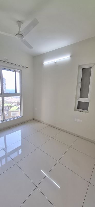 3 BHK + Pooja Room,Servant Room,Extra Room Apartment For Rent in Godrej Park Ridge