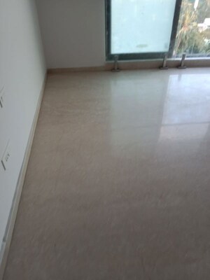 Room in 2 BHK Apartment at Tilak Nagar Building, Tilak Nagar – for Sale