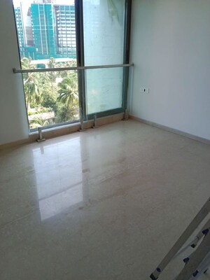 Room in 2 BHK Apartment at Tilak Nagar Building, Tilak Nagar – for Sale