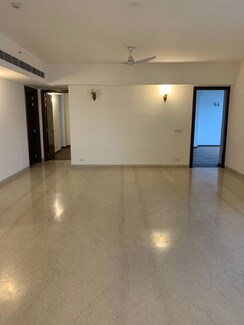 3 BHK + Pooja Room,Servant Room Apartment For Rent in M3M Latitude
