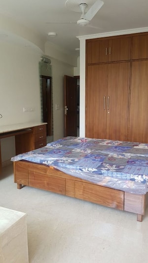 3 BHK Apartment For Rent in RWA Apartments Sector 20, Sector 20
