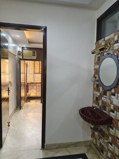 4 BHK Apartment For Rent in Jal Vayu Vihar Noida