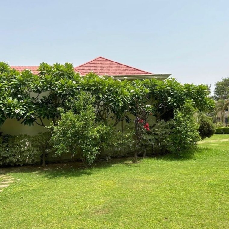 Garden, swaraaj-the-villagio  7500 Sq.Ft. Plot In Mohanlalganj Lucknow 10027974