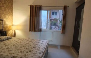 Room in 1 BHK Apartment at Udaiganj – for Rent