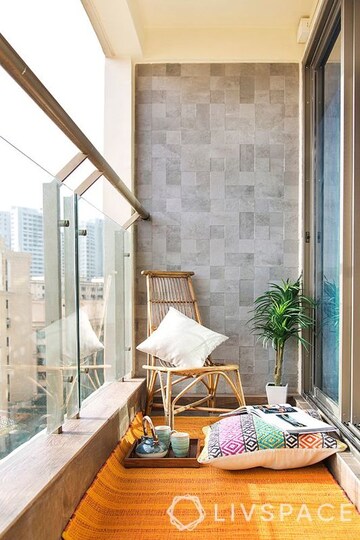 Staircase in 1 BHK Apartment at RWA Apartments Sector 27, Sector 27 – for Rent