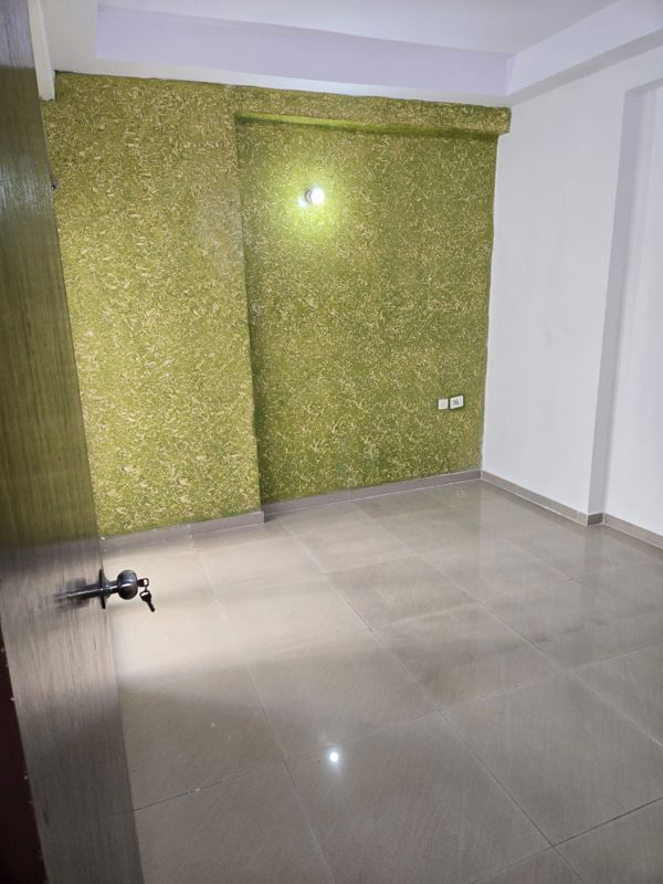 3 BHK + Extra Room Apartment For Rent in Jm Orchid