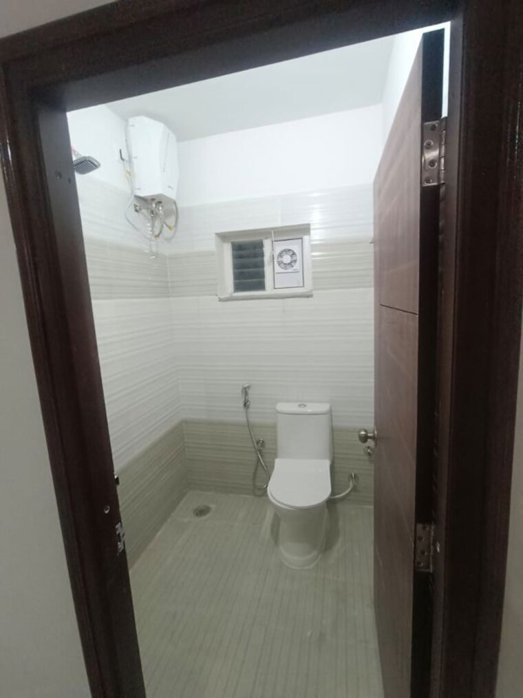 Bathroom, chitrapuri-colony 2 Bedroom 1310 Sq.Ft. Apartment In Manikonda Hyderabad 10028047