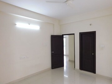 Room in 2 BHK Builder Floor at Kondapur – for Rent
