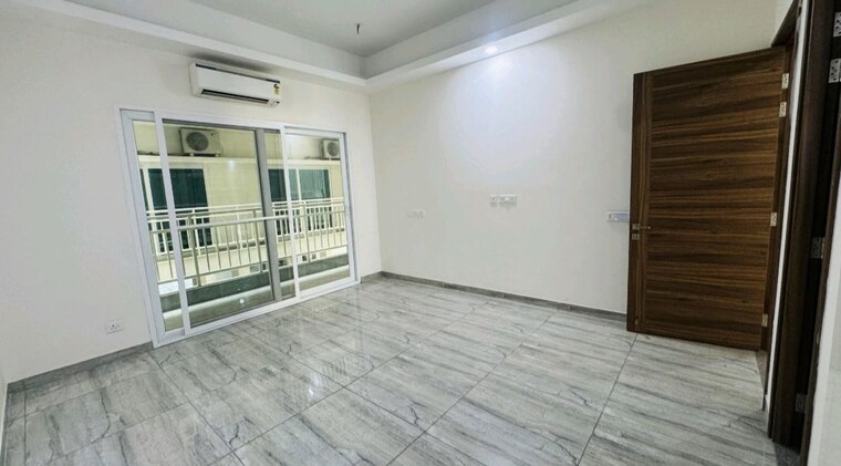 Bedroom, uchdpl-veridia-oakwood-enclave 4 Bedroom 2385 Sq.Ft. Apartment In Wave City Ghaziabad 10028064