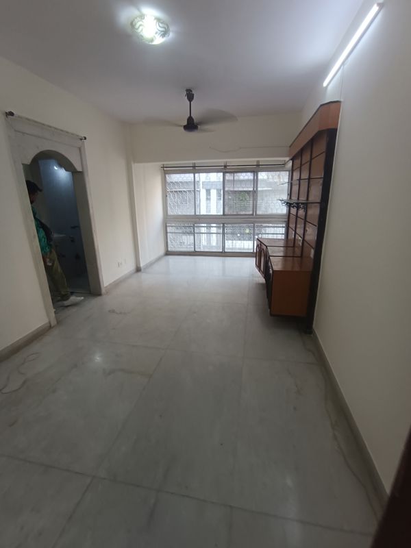 1 BHK Apartment For Rent in Manali Building