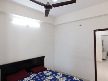 Bedroom in 3 BHK Builder Floor at Kondapur – for Rent