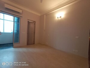 Room in 3 BHK Builder Floor at Greater Kailash I – for Rent
