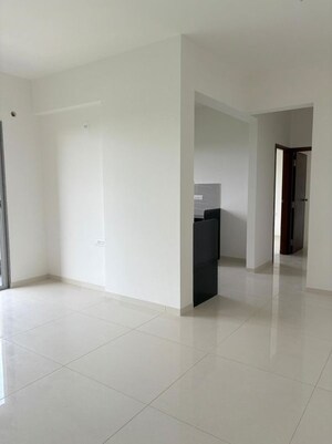 Room in 2 BHK Apartment at Adani Aster Neo, Shantigram – for Rent