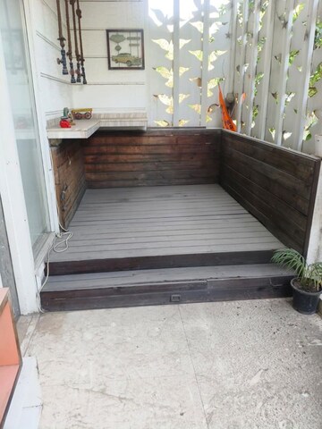 Balcony in 2 BHK Builder Floor at Chittaranjan Park – for Rent