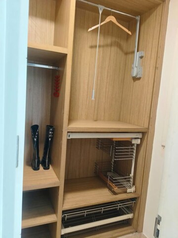 Furnished Amenities in 2 BHK Builder Floor at Chittaranjan Park – for Rent