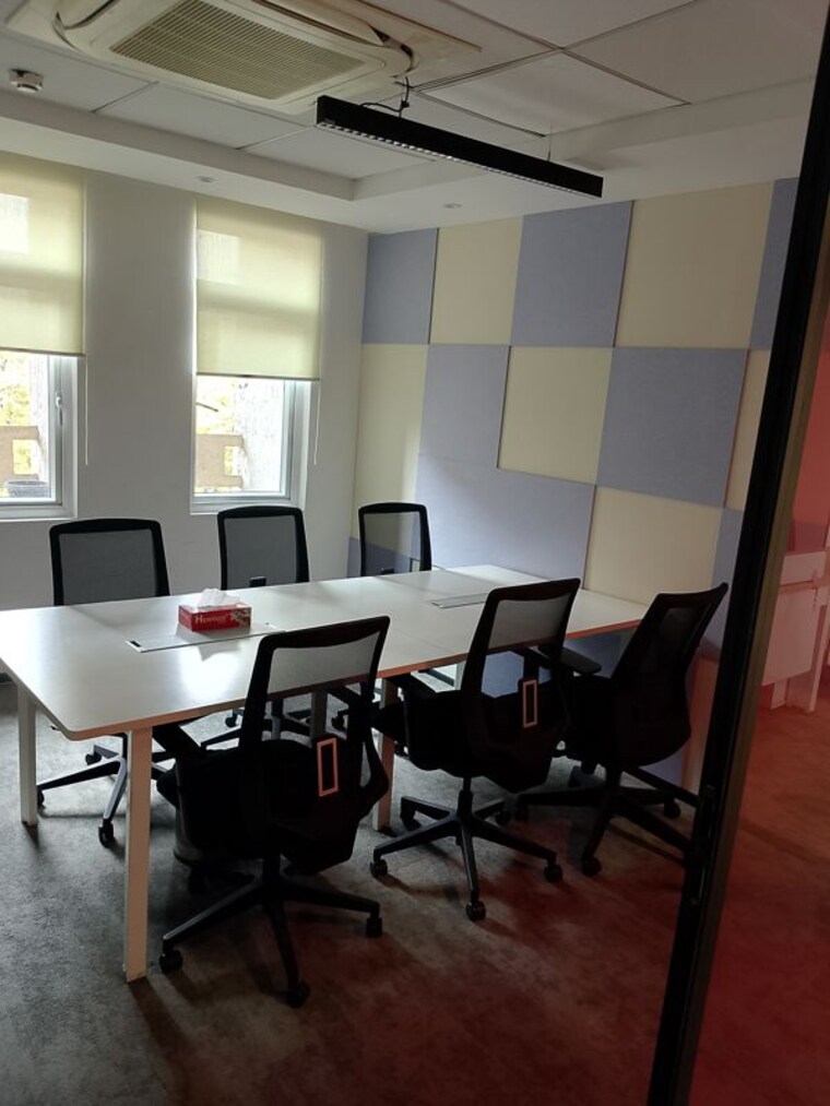 Team Area, connaught place Commercial Office Space 1000 Sq.Ft. In Connaught Place Delhi 10028099