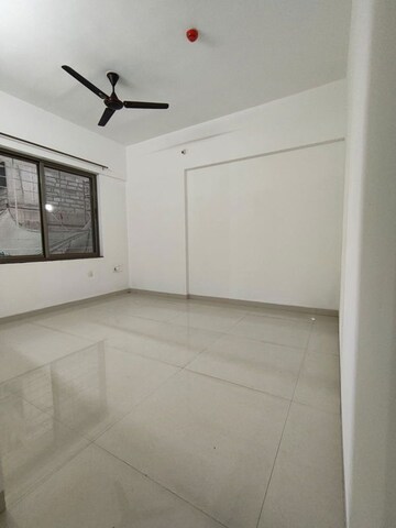 Room in 3 BHK Builder Floor at Amits Bloomfield, Ambegaon Budruk – for Rent