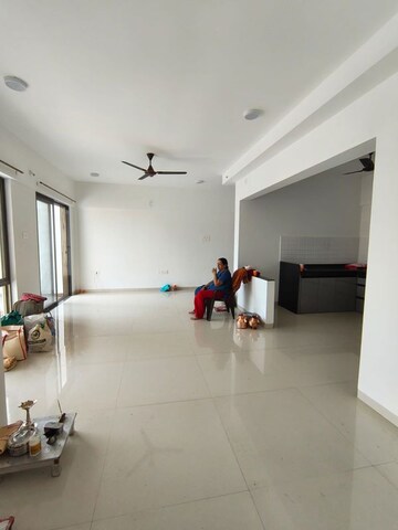 Room in 3 BHK Builder Floor at Amits Bloomfield, Ambegaon Budruk – for Rent
