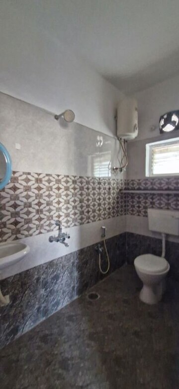 Living Room in 3 BHK Builder Floor at Kondapur – for Rent