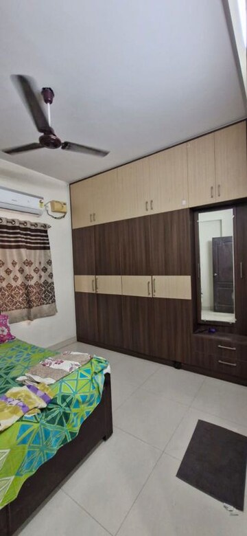Bedroom in 2 BHK Builder Floor at Kondapur – for Rent