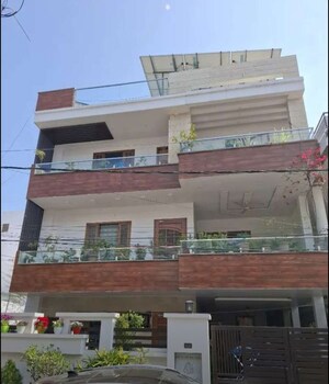 5 BHK Villa – Exterior View View at Vipul Khand - for Sale