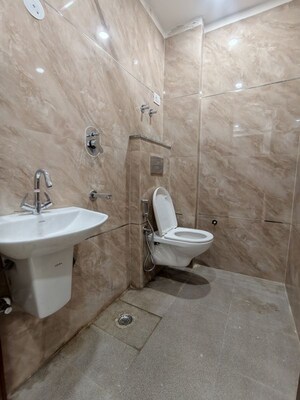 Bathroom in 1 BHK Apartment at Chattarpur – for Rent