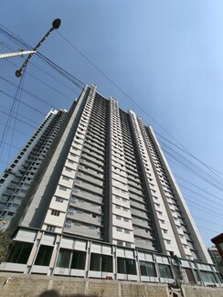 2 BHK Apartment For Rent in Omkar Signet