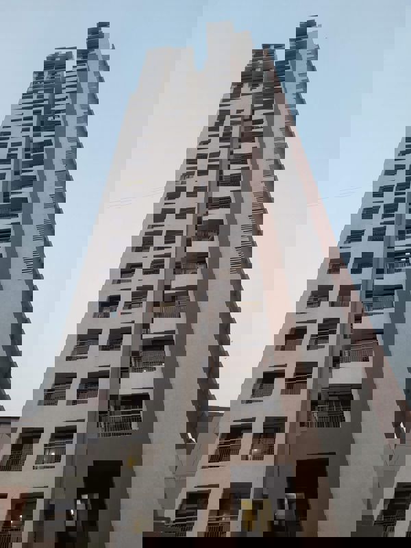 2 BHK 656 Sq.Ft. Apartment in Rashi Tower