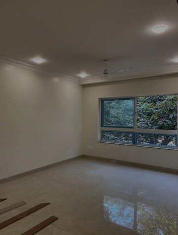 Room in 3 BHK Builder Floor at Safdarjung Enclave – for Rent